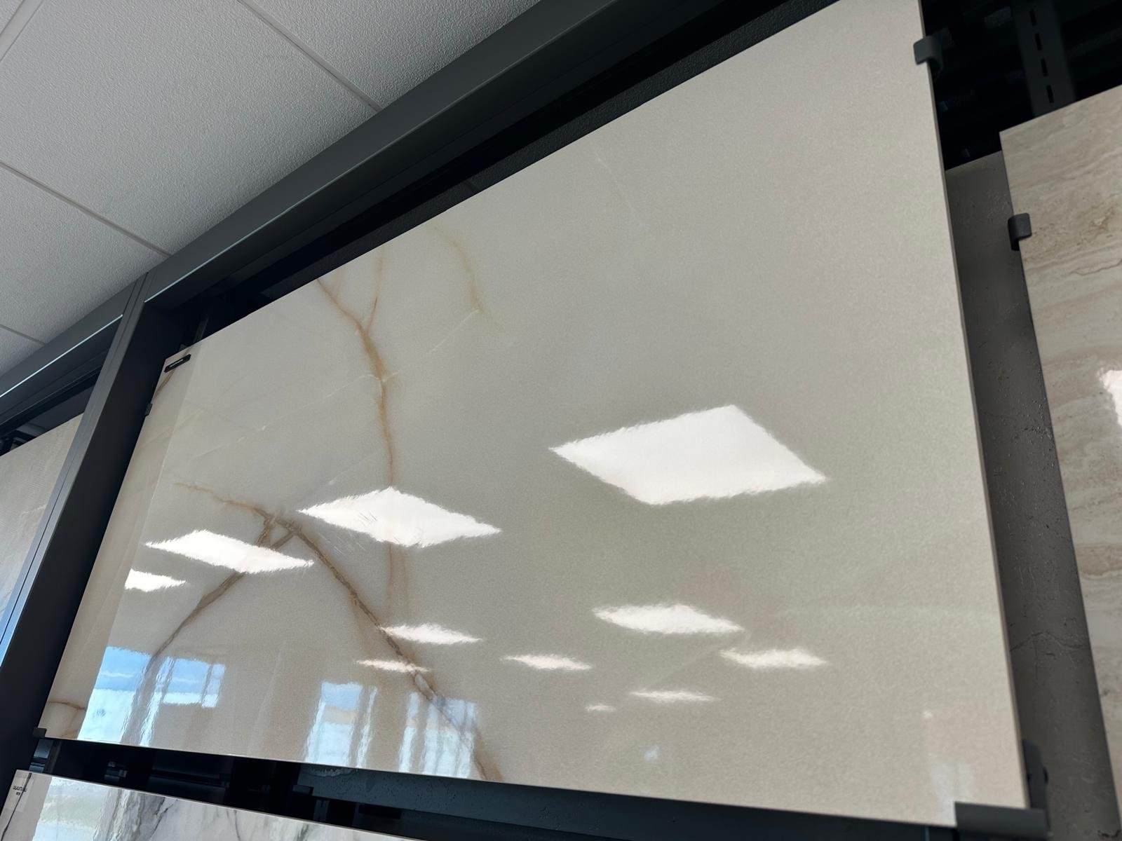 CALACTTA NATURAL - PORCELÁNICO BRILLO RECTIFICADO 60X120 - Imagen 2